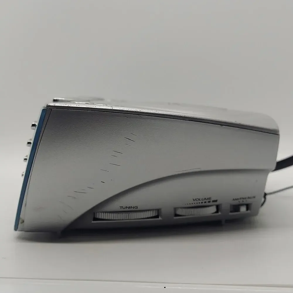Timex T439S Dual Alarm Clock Radio Multi-Direction Sound Chamber AM/FM MP3